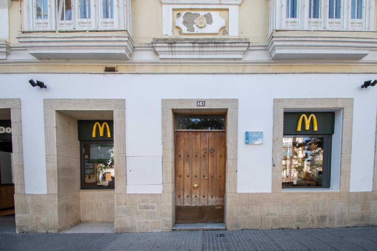 Apartamento Sherezade Y La Ciudad De Cádiz Exterior foto